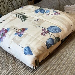 Full Size Comforter and Sheet Set